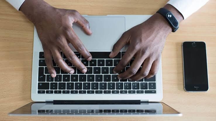 How to Take a Screenshot on Windows and Mac (Quick Guide for Beginners)